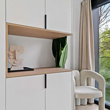 Luxury Haute Haven Queen Bed & Views