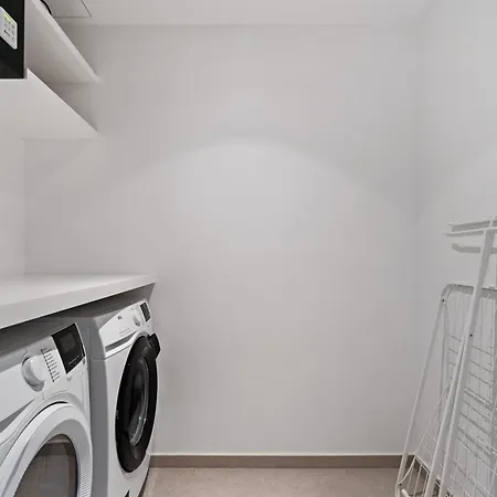 Luxury Haute Haven Queen Bed & Views Apartamento