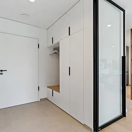 Luxury Haute Haven Queen Bed & Views Apartment Luxemburg